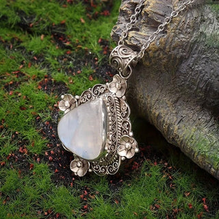 Zoe | Boho Style Teardrop Moonstone Pendant Necklace