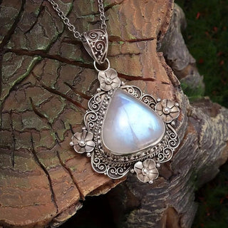Zoe | Boho Style Teardrop Moonstone Pendant Necklace