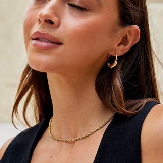 Julianna | Cina - Drop Hoop Earrings