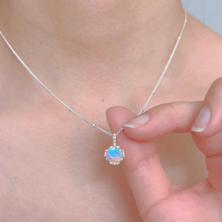 Gianna | Moonstone Necklace – Round Cut Pendant