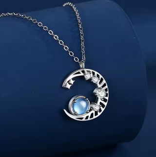 Ava | Moonstone Necklace – Moon Pendant