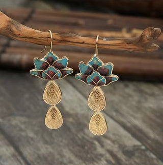 Vintage Flower Green Stone Dangle Earrings