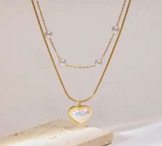 White Pearl Heart Gold Necklace