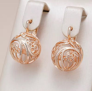 Vintage Hollow Glossy Earrings