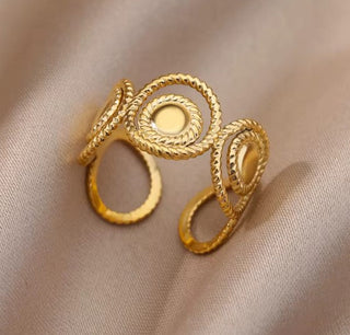 Vintage Gold Eye Ring