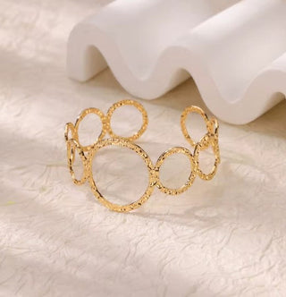 Vintage Oval Link Bangle Gold Bracelet