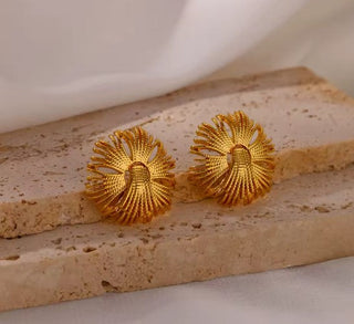 Minimalist  Fringed Flowers Gold Earrings