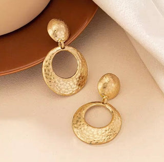 Vintage Fashion Round Gold Earrings