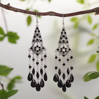 Black Elegant Beads Tassel Earrings