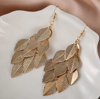 Vintage Leaf Dangle Gold Earrings