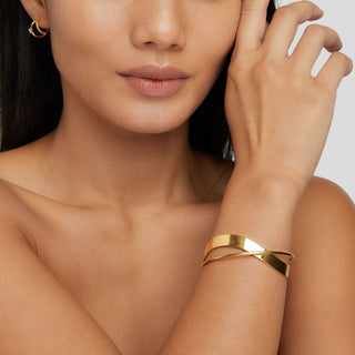 Scottie | Eve Unique Gold Bangle