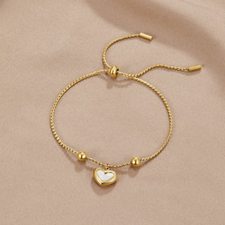 Noelle | Everlasting Heart Bracelet
