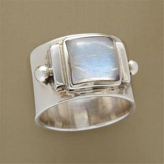 Everly | Vintage Moonstone Cubic Ring