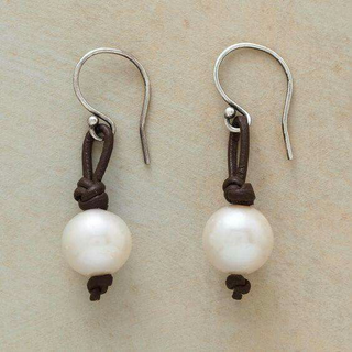 Alana | Vintage Pearl Leather Earrings