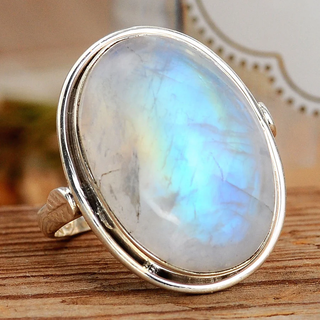 Kennedy | Vintage Oval Moonstone Ring