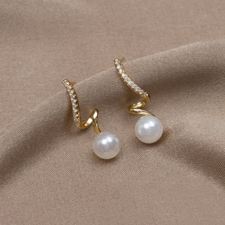 Elora | Tam Pearl Wave Earrings